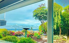 1300Sf Retreat With Sound View, Garden & Privacy